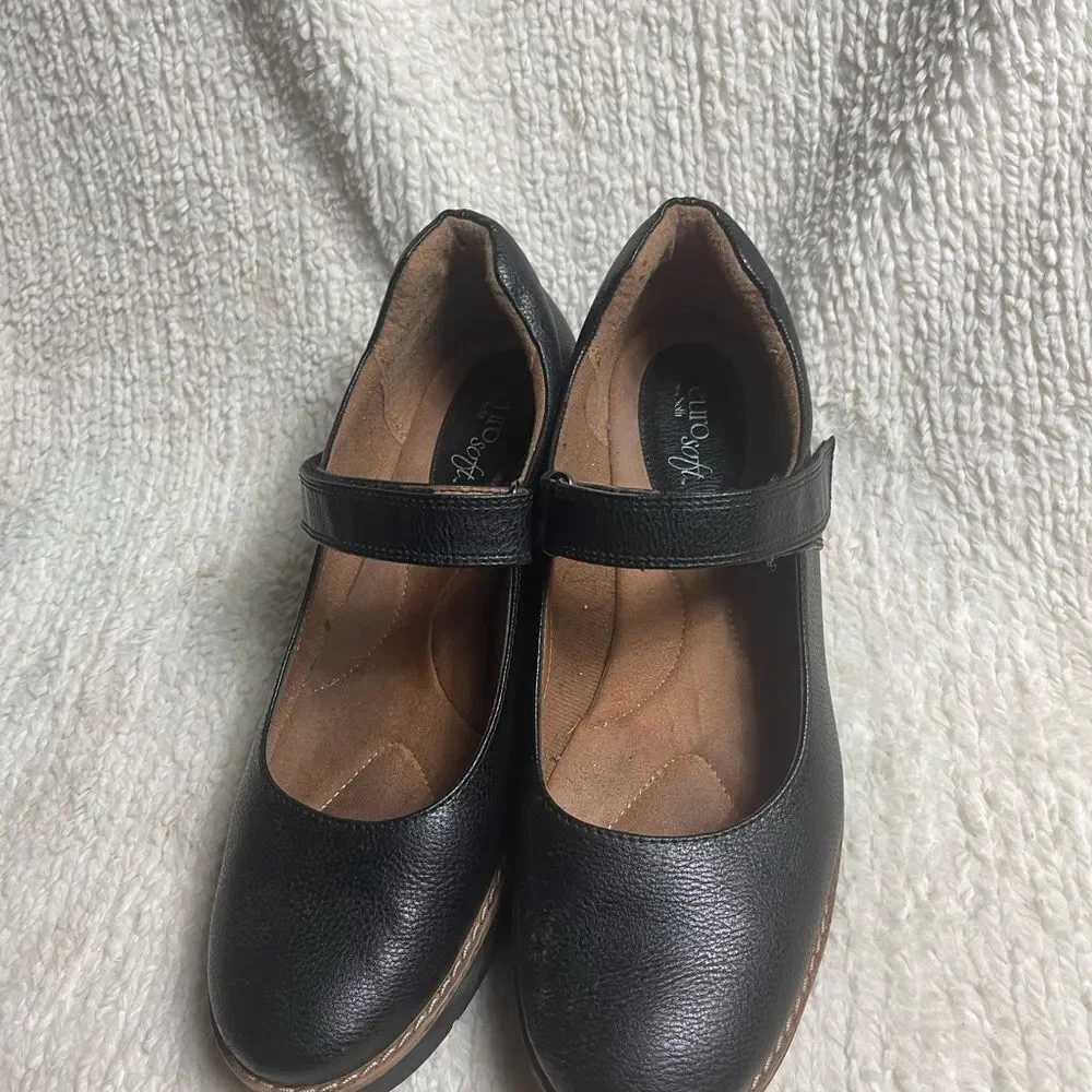 Euro Soft synthetic Black Mary Jane wedge Shoes SZ11M